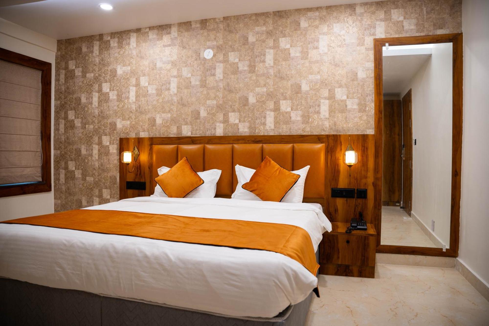 Hotel Orange Bhubaneswar Bagian luar foto