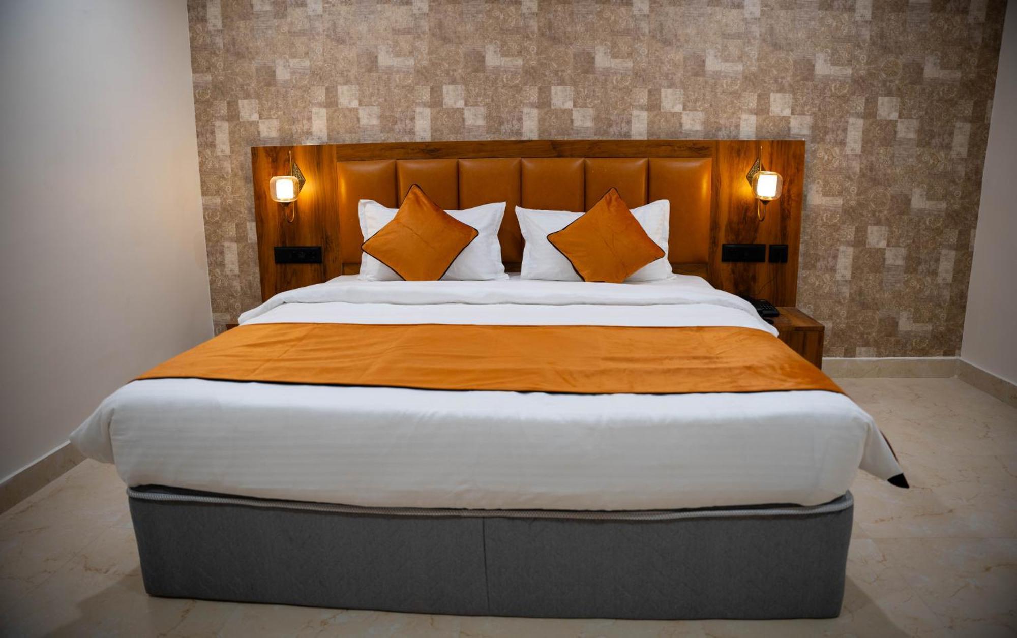 Hotel Orange Bhubaneswar Bagian luar foto