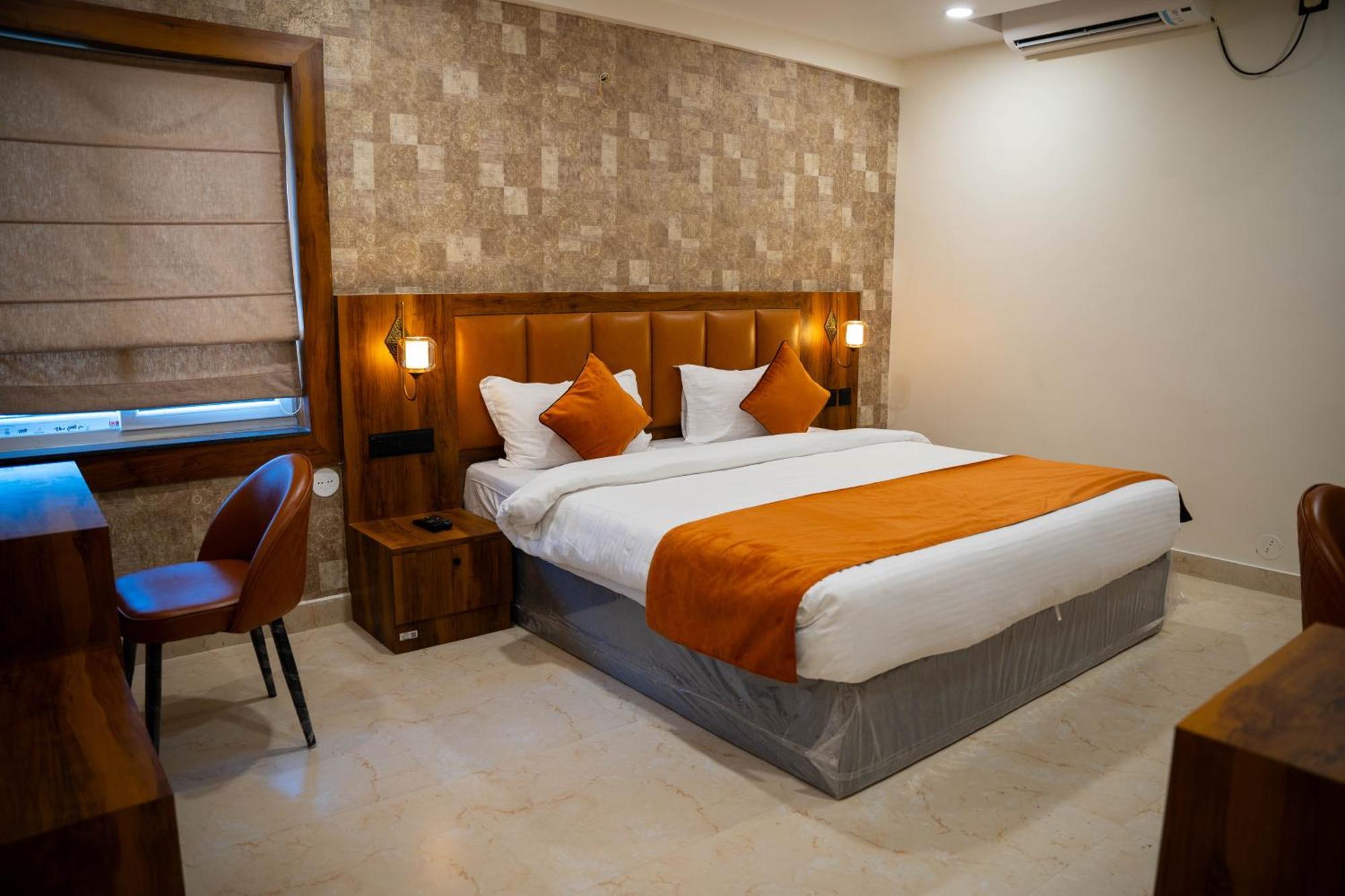 Hotel Orange Bhubaneswar Bagian luar foto