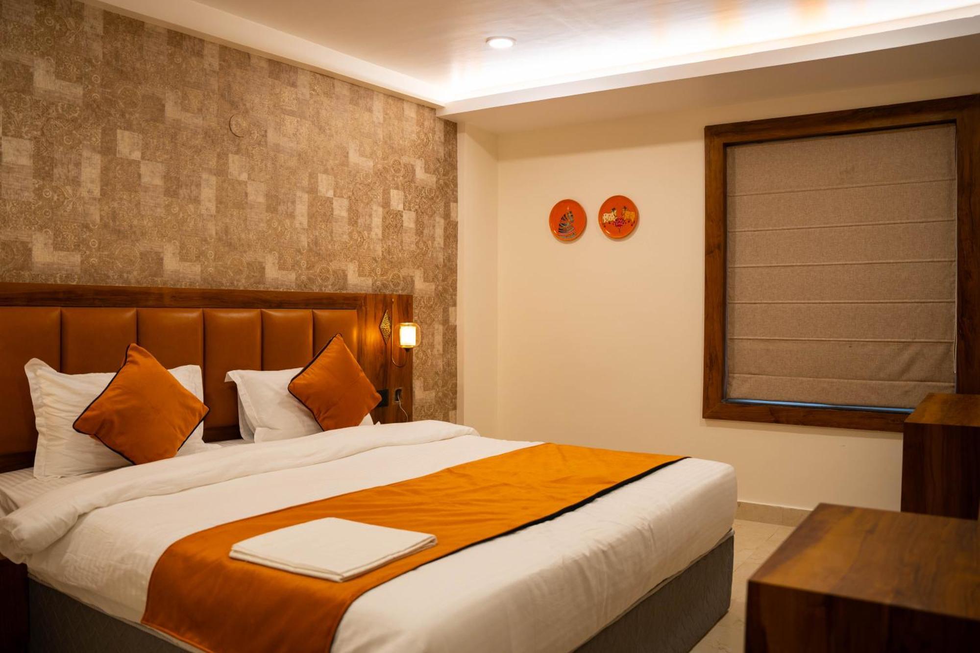 Hotel Orange Bhubaneswar Bagian luar foto
