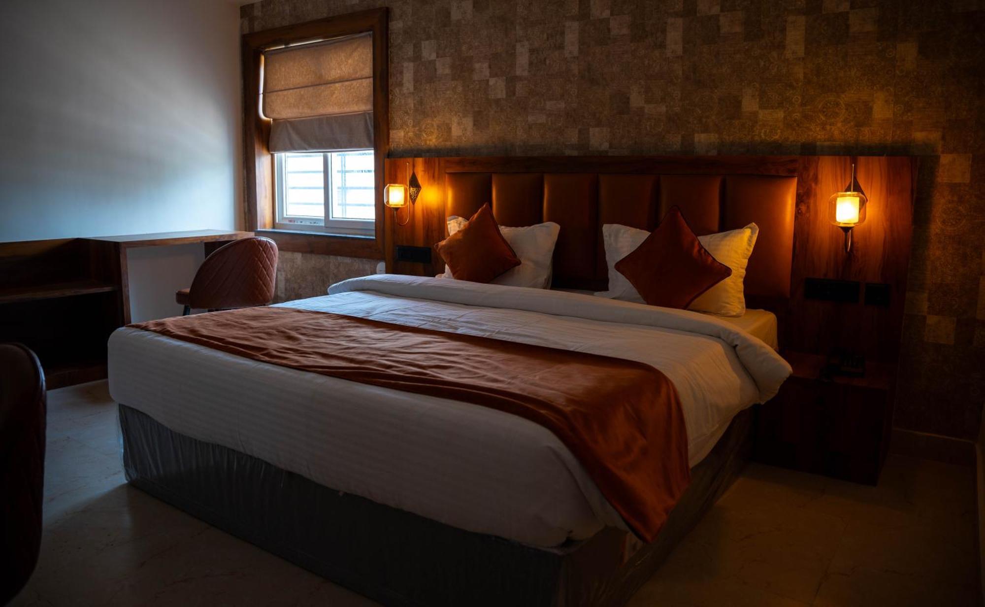 Hotel Orange Bhubaneswar Bagian luar foto