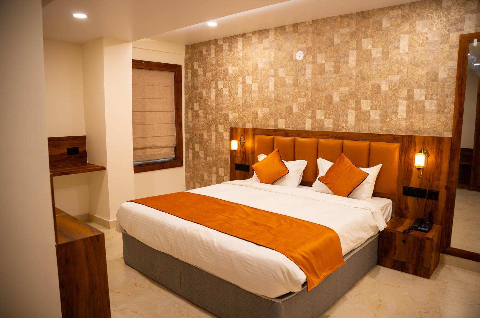 Hotel Orange Bhubaneswar Bagian luar foto