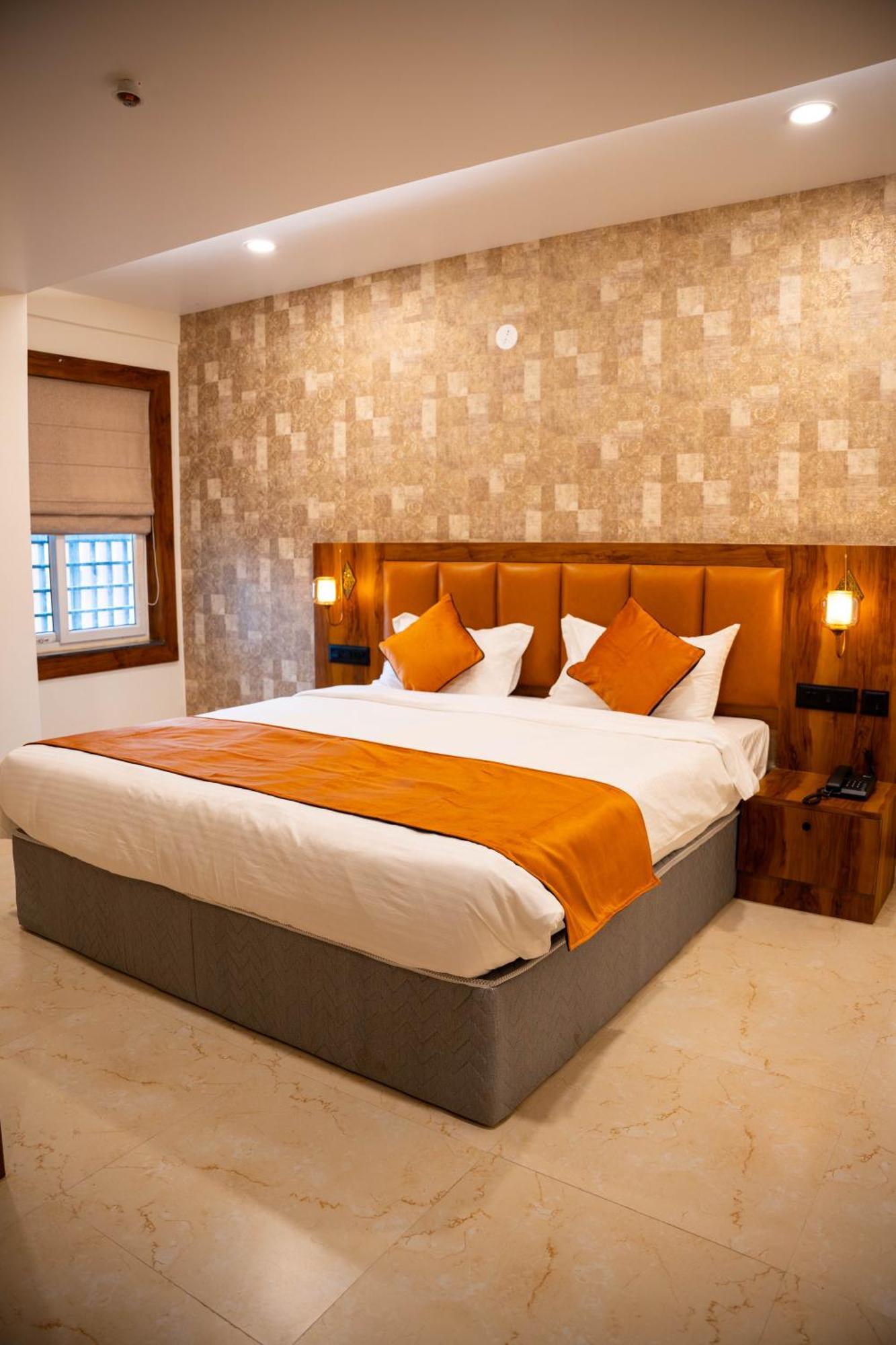 Hotel Orange Bhubaneswar Bagian luar foto