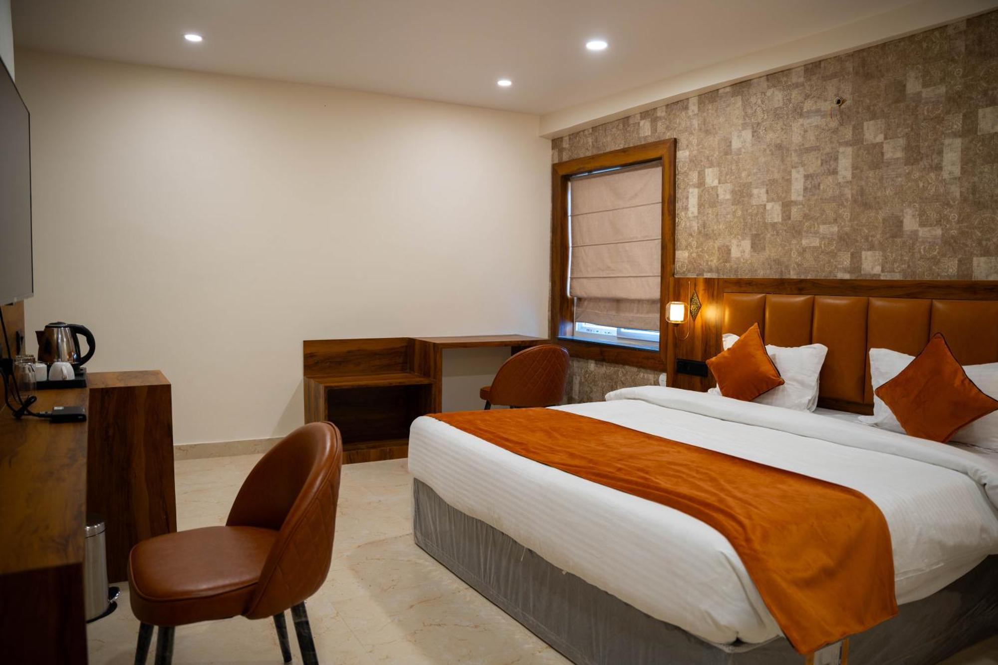 Hotel Orange Bhubaneswar Bagian luar foto