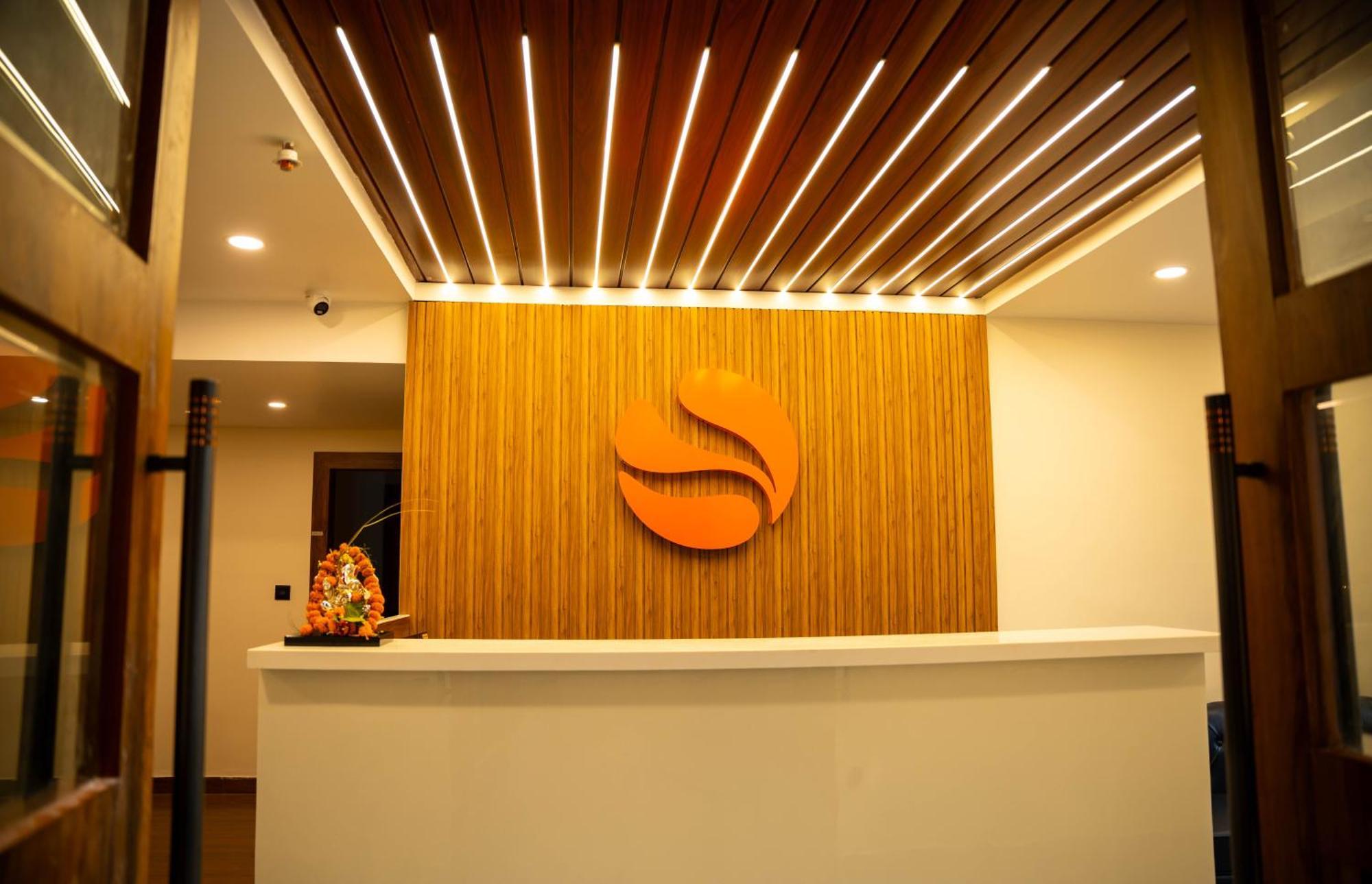Hotel Orange Bhubaneswar Bagian luar foto