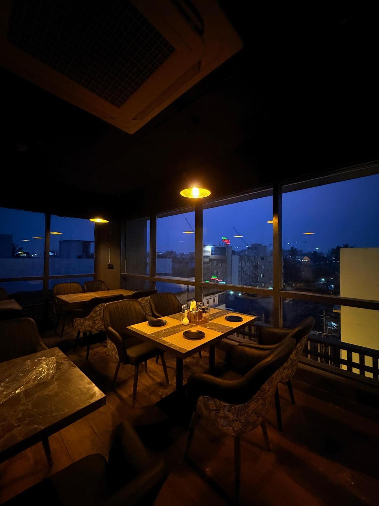 Hotel Orange Bhubaneswar Bagian luar foto